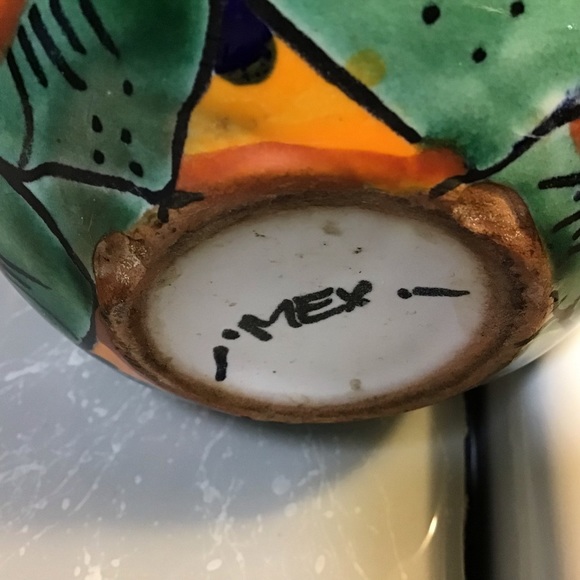 Mexican Folk Art Pottery Round Vase - Picture 5 of 6